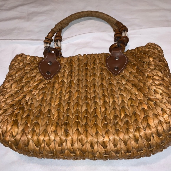 Straw Shoulder Tote - Picture 2 of 11